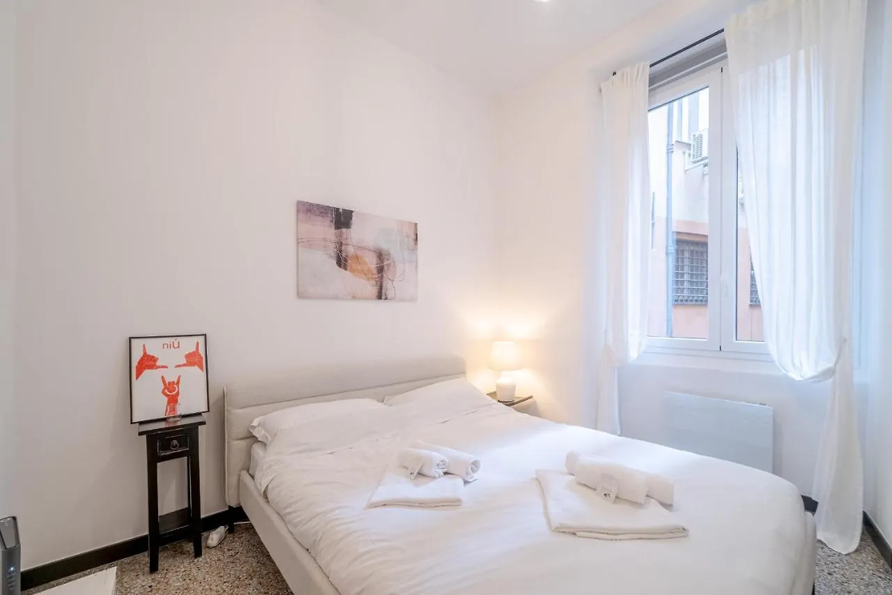 Central & Lovely Apartment In Genova - Netflix!