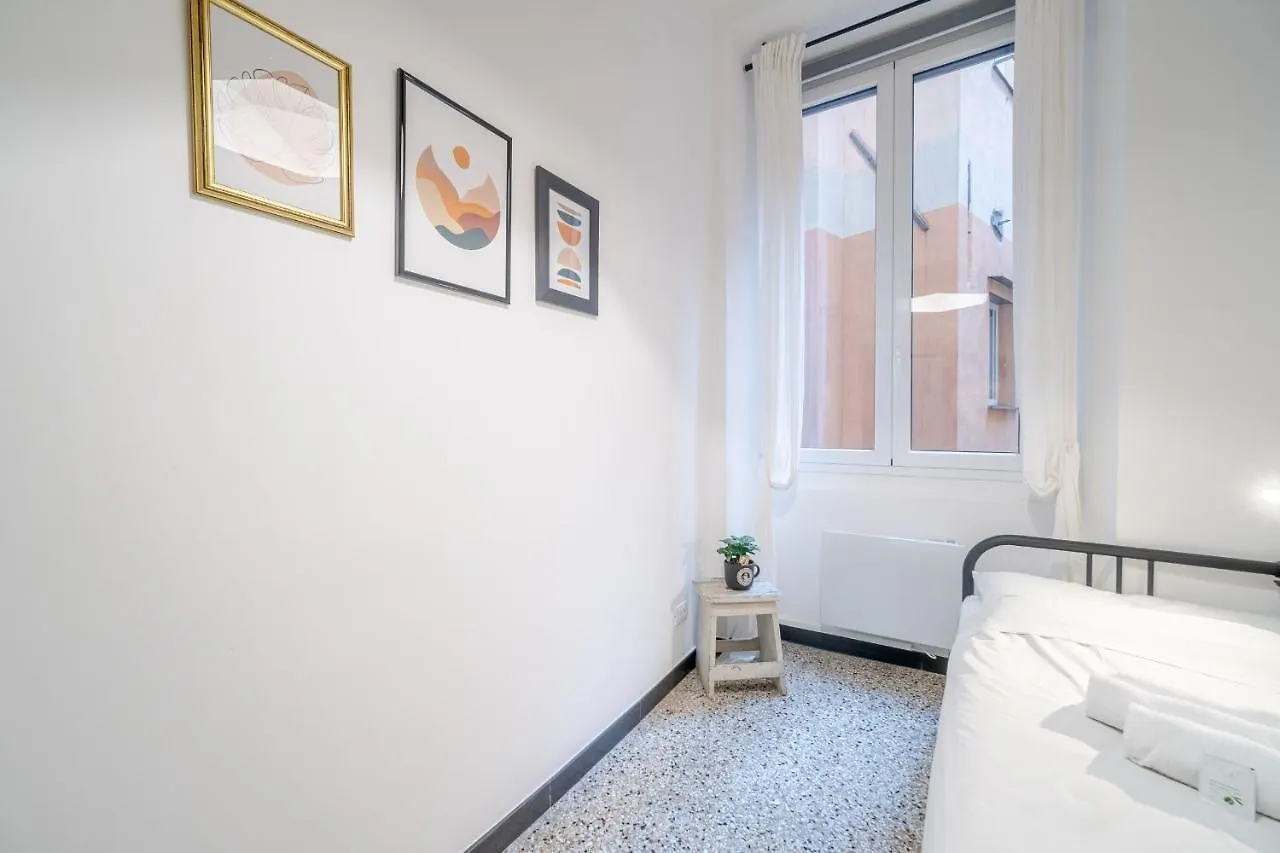 Central & Lovely Apartment In Genova - Netflix! Italia